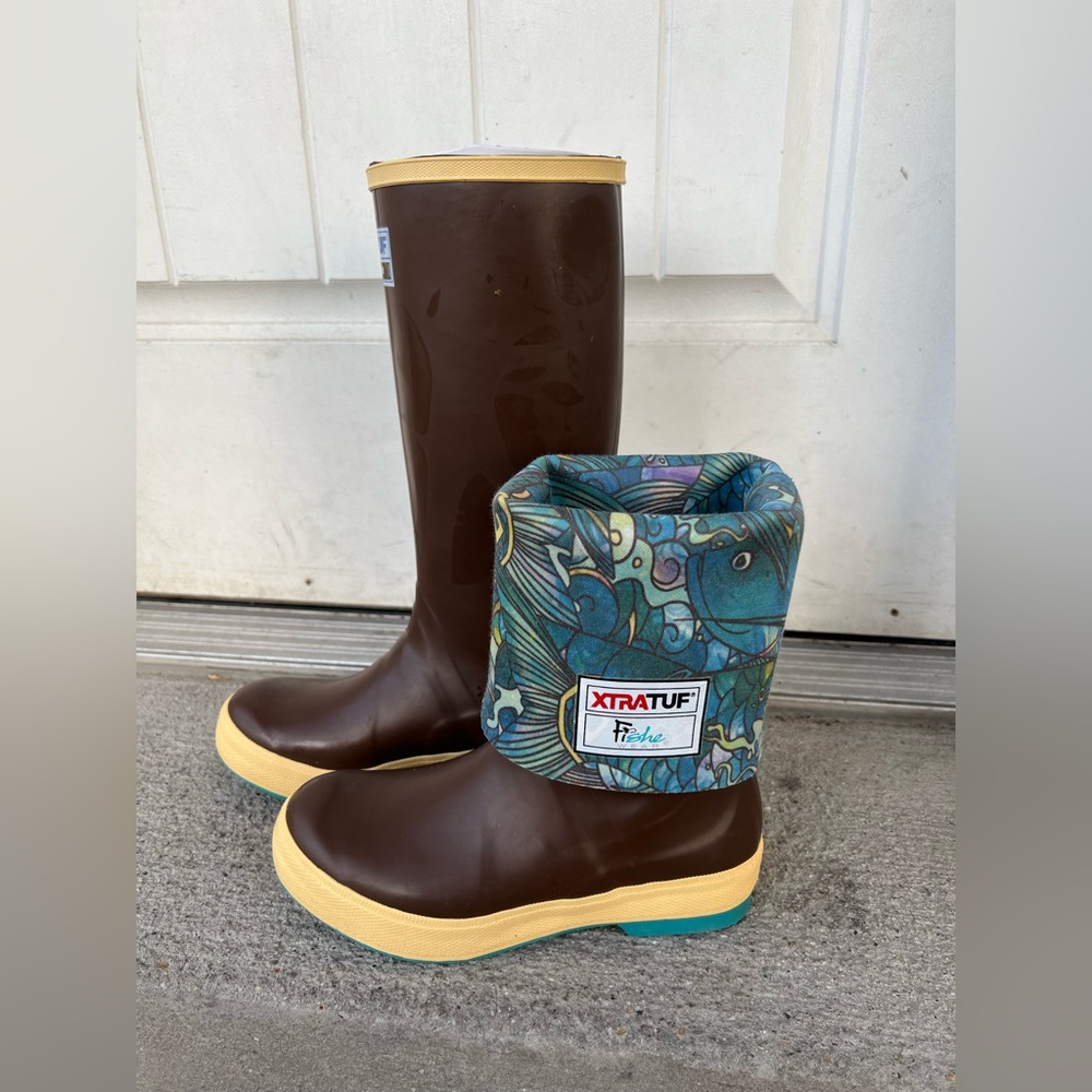 Xtratuf Salmon Sisters Print Boot